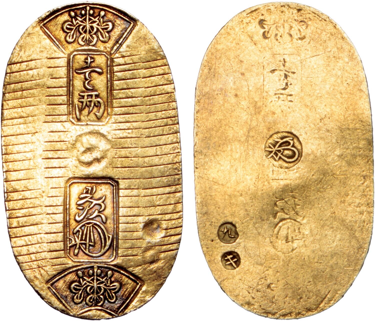日本美術　純銀 服部製　内唐木　小箱　 岩肌　三桃図　金工小物入れ　重量304g Vintage Japanese Koban Coin Shaped Box Oval Melamine Small